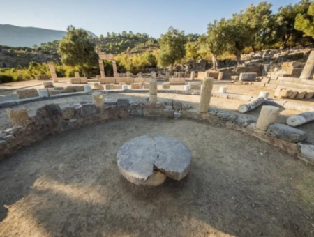 Kaunos Ancient City And Rock Tombs Tour